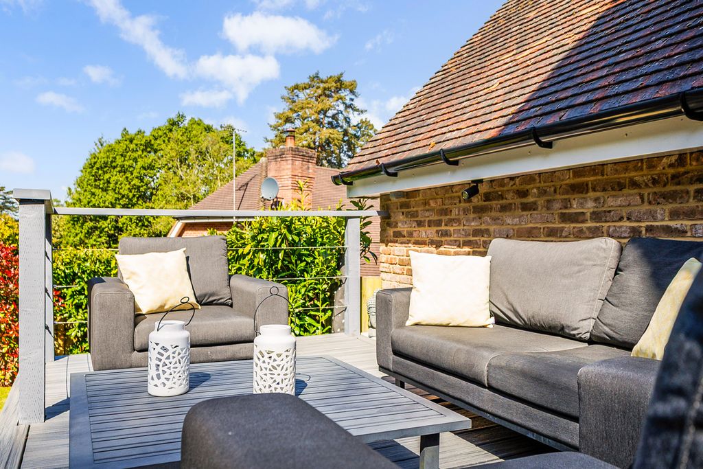 Additional image 15 of 5 bed detached house for saleGorsedene Close, Crowborough TN6