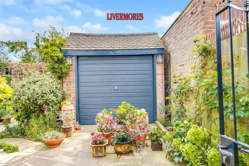 Additional image 27 of 3 bed semi-detached house for saleTredegar Road, Dartford DA2