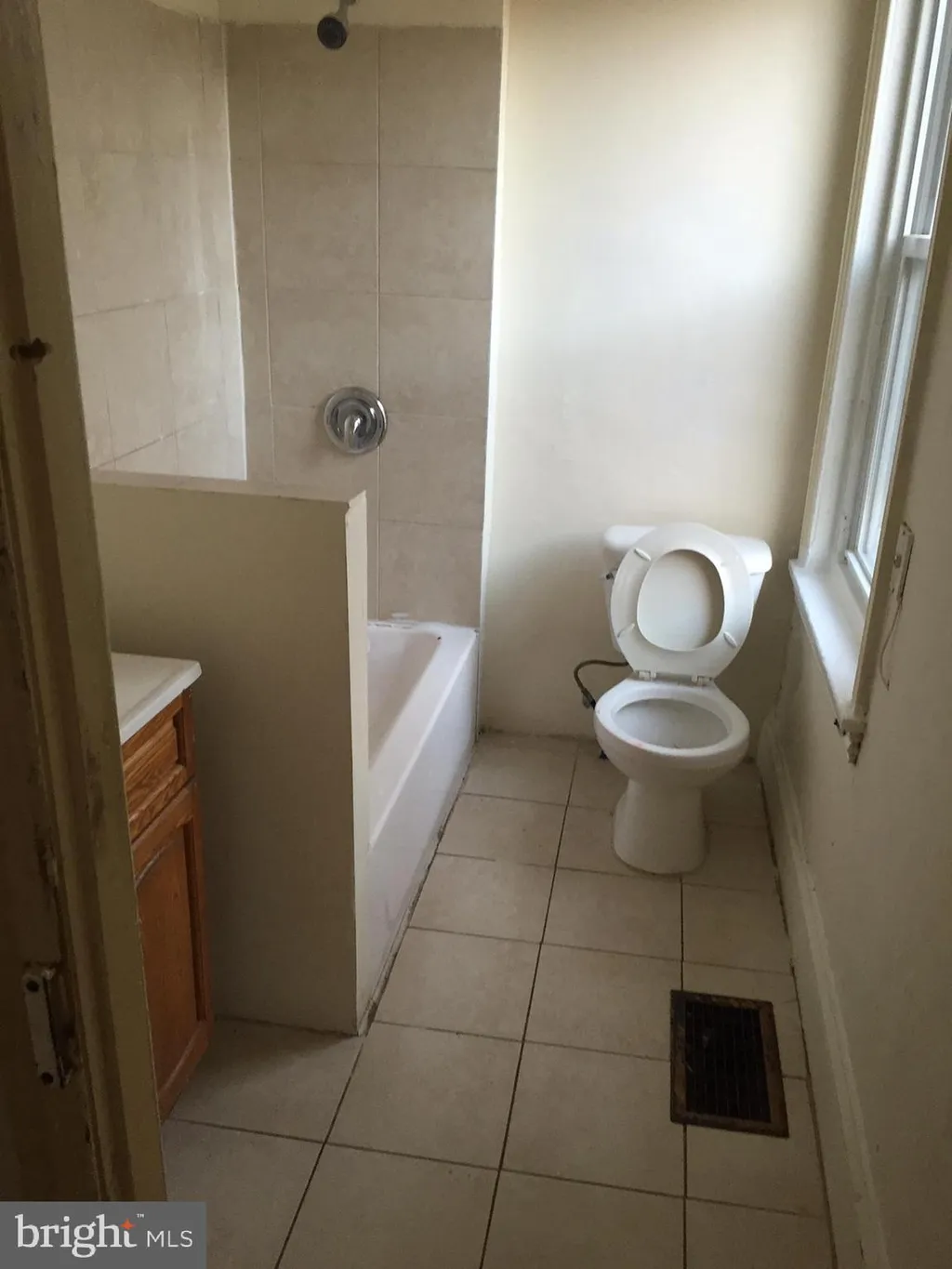 111 E Pastorius Street, Philadelphia, PA 19144