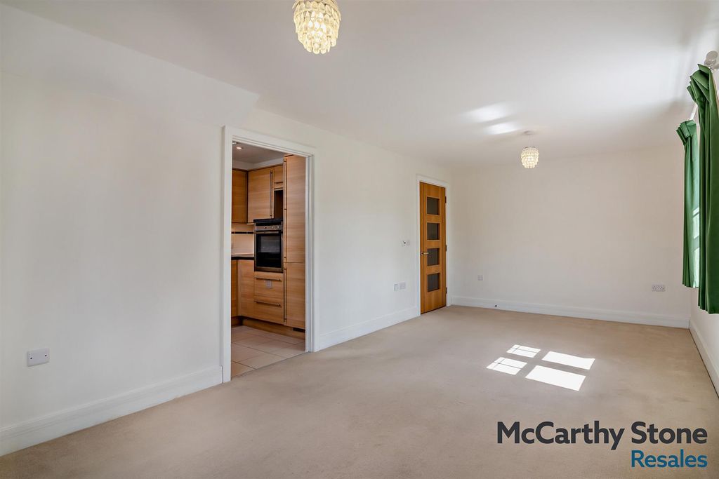Additional image 17 of 1 bed flat for saleHolmes Place, Crowborough Hill, Crowborough TN6