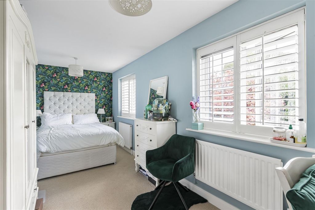 Additional image 9 of 4 bed detached house for saleMartin Road, Dartford DA2