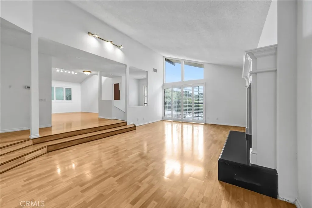 Additional image 39 of 3334 Oak Glen Dr, Los Angeles, CA 90068
