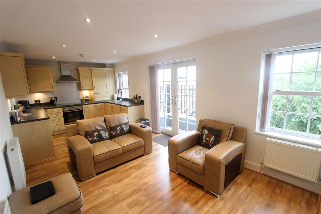 Additional image 2 of 2 bed flat for saleNorthumberland Street, Darlington DL3