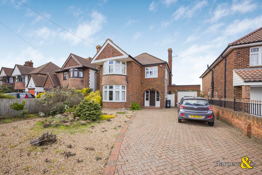 3 bed property for saleShepherds Lane, Dartford DA1