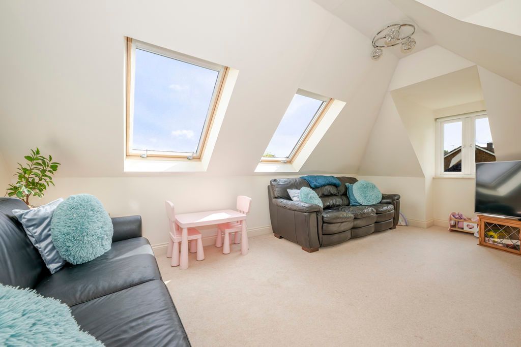 Additional image 3 of 2 bed flat for saleBeacon Gardens, Crowborough TN6