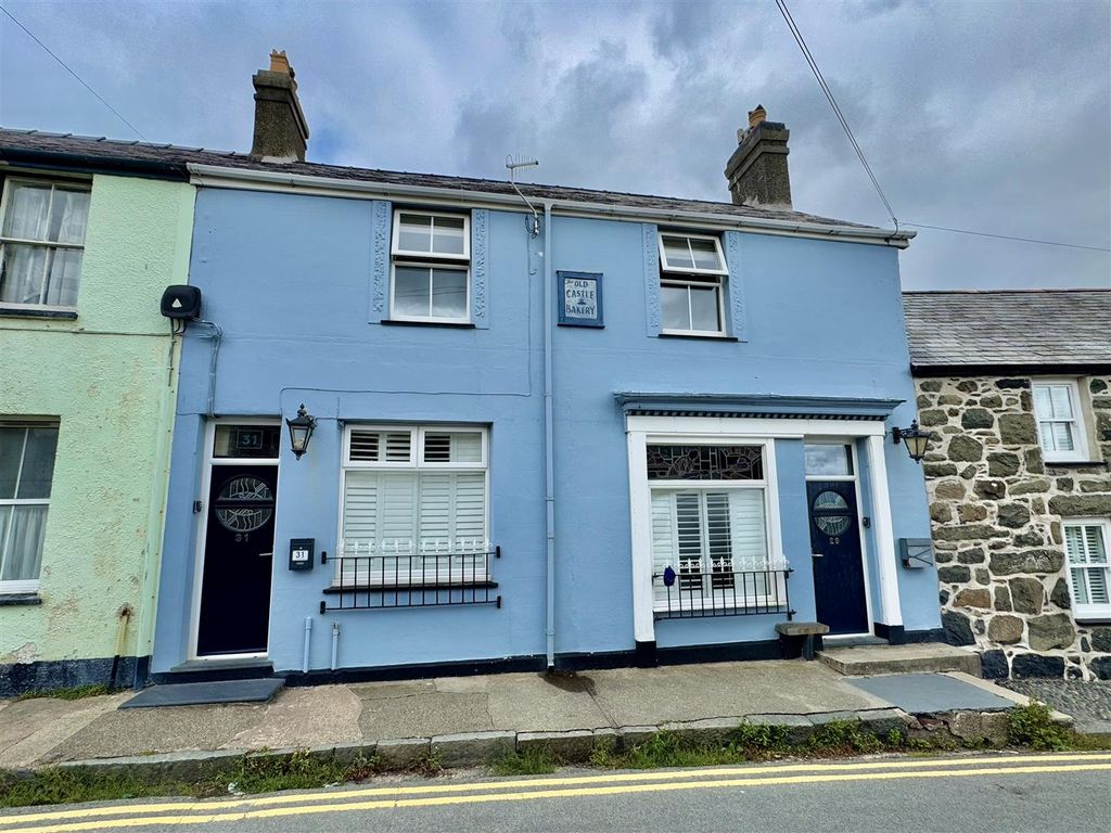 4 bed terraced house for sale29-31 Castle Street, Criccieth LL52