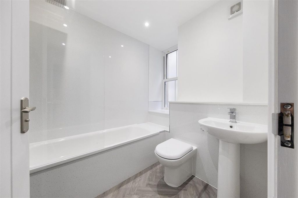 Additional image 10 of 2 bed maisonette for sale17B Bonnygate, Cupar KY15