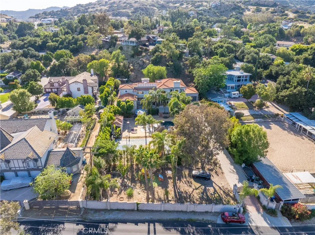 9735 Baden Ave, Chatsworth, CA 91311