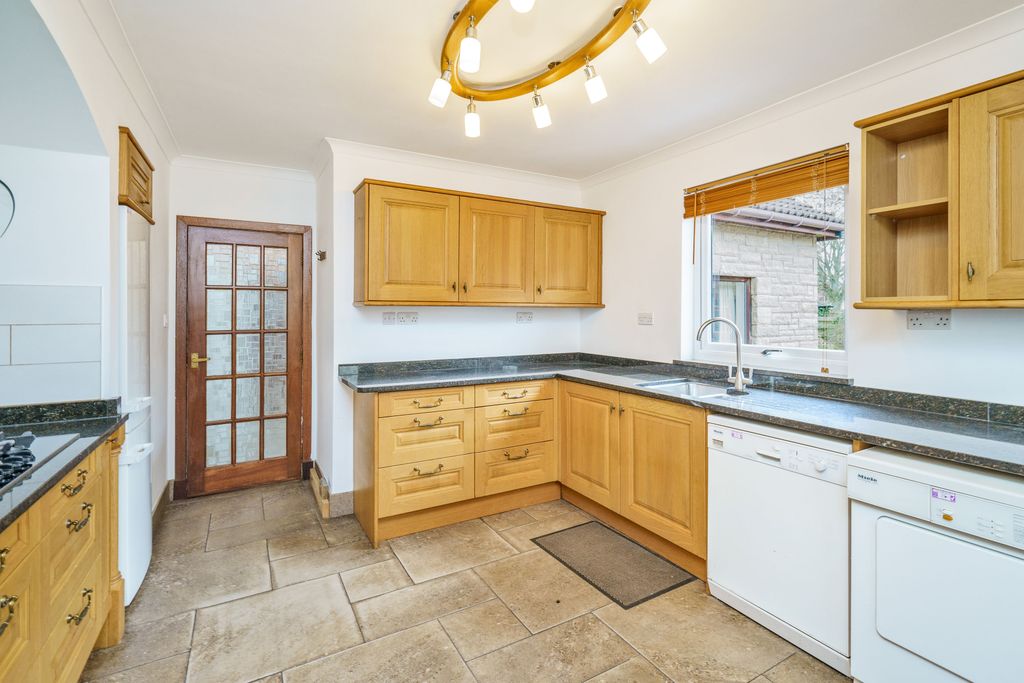 Additional image 8 of 4 bed detached house for sale28 Lasswade Road, Dalkeith EH22