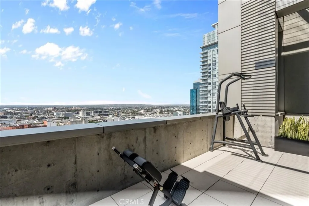 Additional image 48 of 1155 S Grand Ave Unit 426, Los Angeles, CA 90015