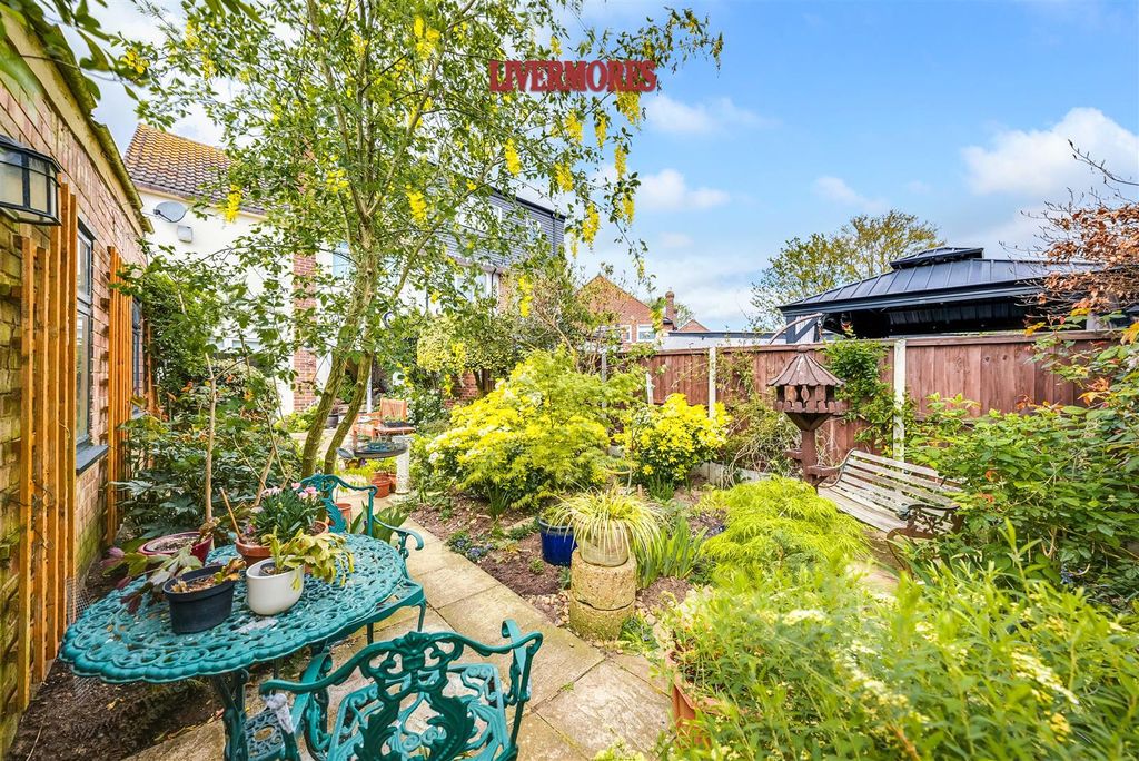 Additional image 31 of 3 bed semi-detached house for saleTredegar Road, Dartford DA2
