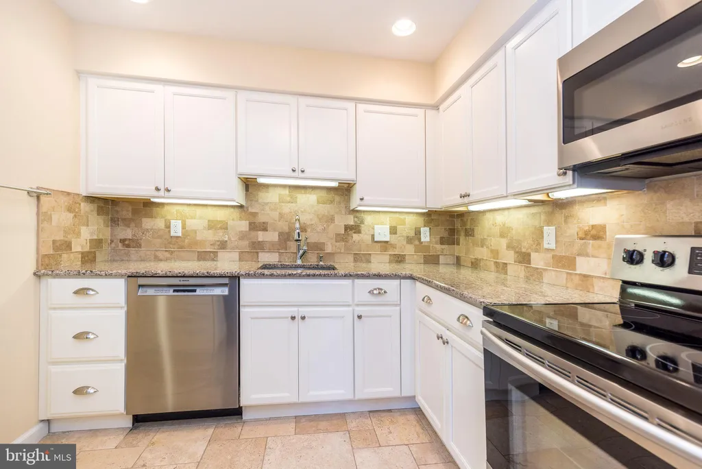Additional image 8 of 2407 Noras Court Unit 2407, North Wales, PA 19454