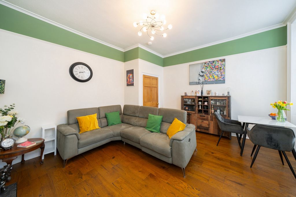 Additional image 3 of 2 bed flat for saleCrossgate, Cupar KY15