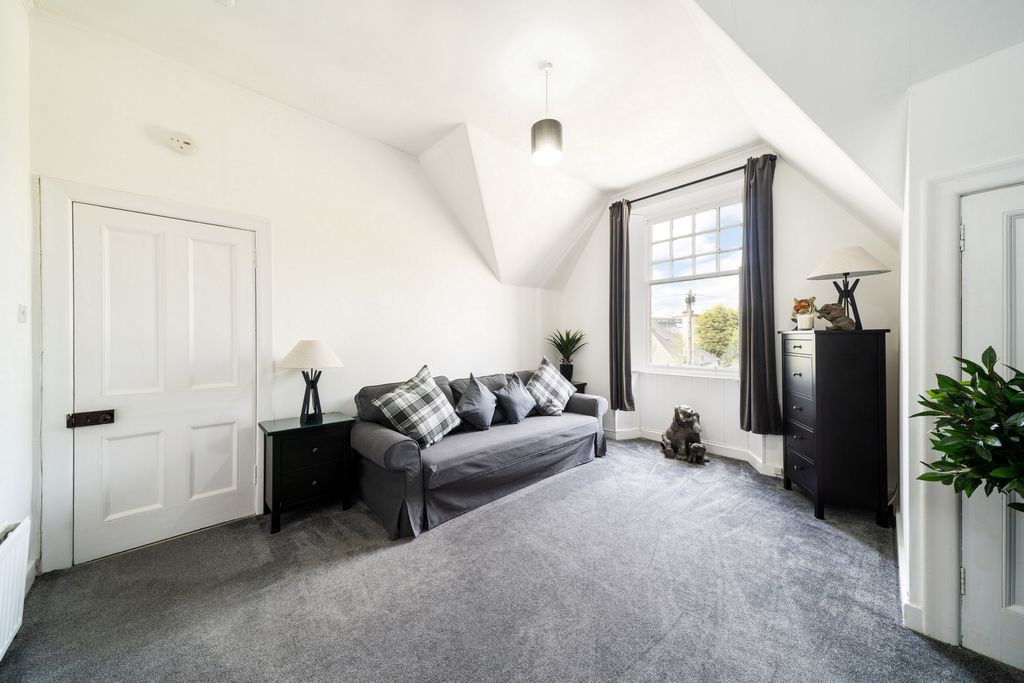 Additional image 2 of 3 bed flat for saleWest Park Road, Cupar KY15