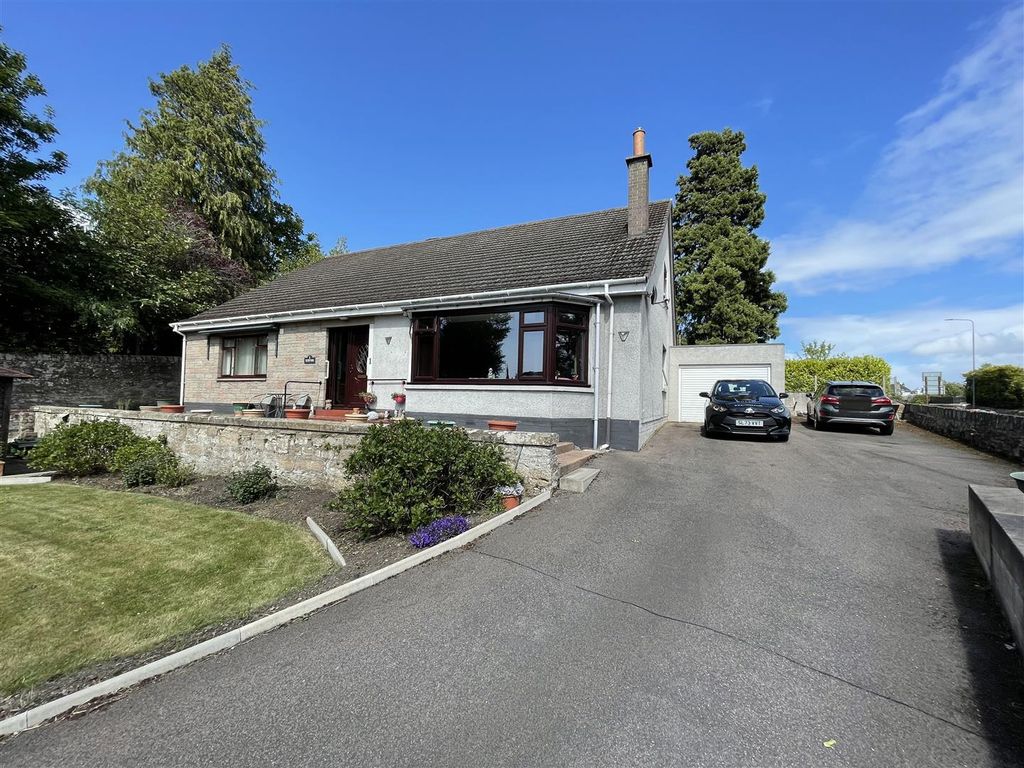 3 bed detached bungalow for saleView Park, 1 East Road, Cupar KY15
