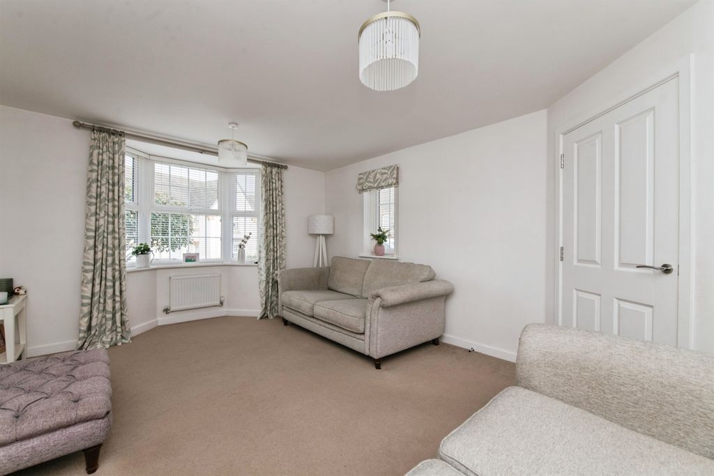 Additional image 6 of 4 bed detached house for saleTrott Close, Cullompton EX15