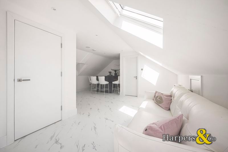 Additional image 37 of 5 bed detached house for saleOakfield Lane, Dartford DA2