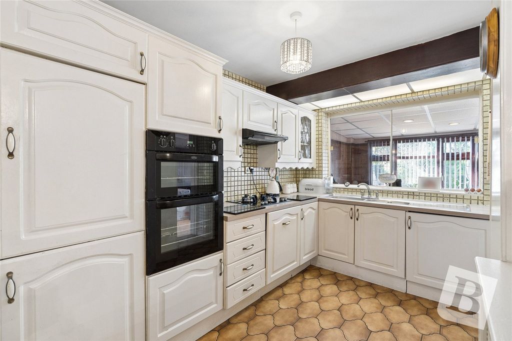 Additional image 8 of 3 bed detached house for saleGoring Road, Dagenham RM10