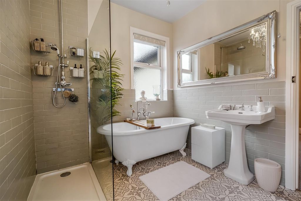 Additional image 45 of 5 bed detached house for salePierremont Gardens, Darlington DL3