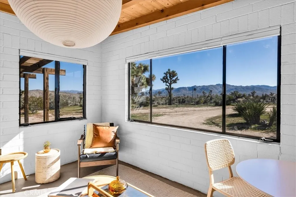 5437 Paradise View Road, Yucca Valley, CA 92284 photo 4