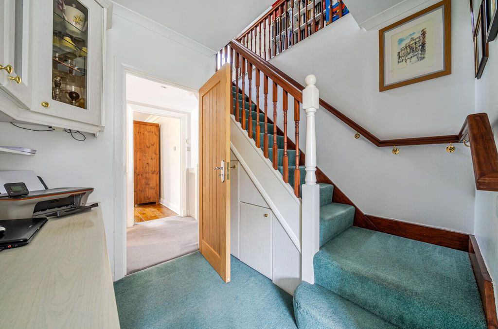 Additional image 15 of 7 bed detached house for saleShepherds Lane, Dartford DA1