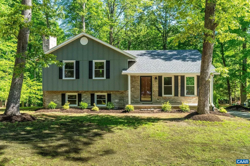 309 Crestfield Ct, Charlottesville, VA 22911