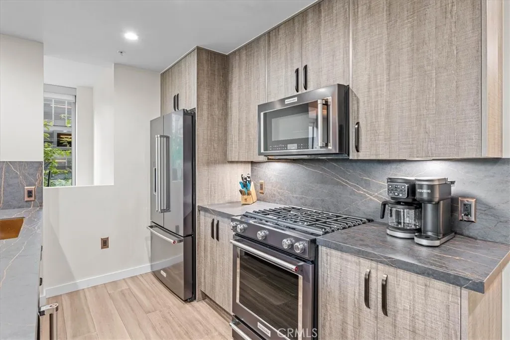 Additional image 57 of 1155 S Grand Ave Unit 426, Los Angeles, CA 90015