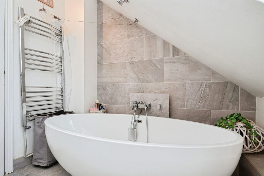 Additional image 12 of 2 bed maisonette for saleLondon Road, Crowborough TN6