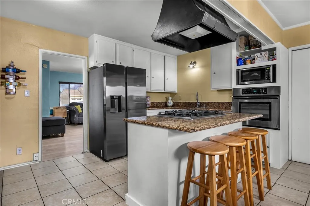 1700 W Raymond Street, Compton, CA 90220 photo 5