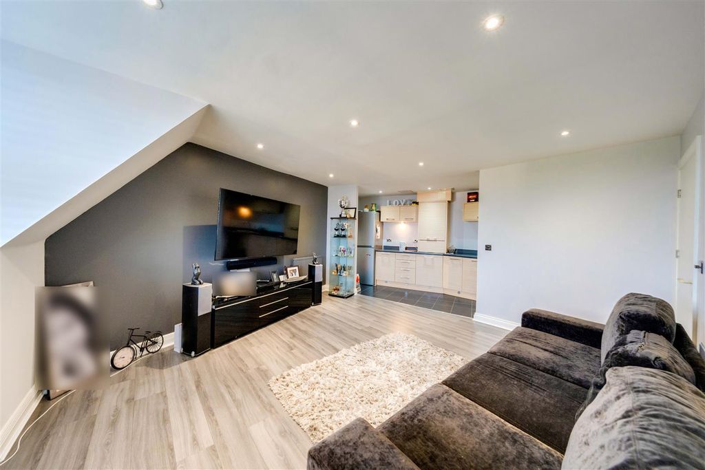 Additional image 3 of 1 bed flat for saleTanners Close, Crayford DA1