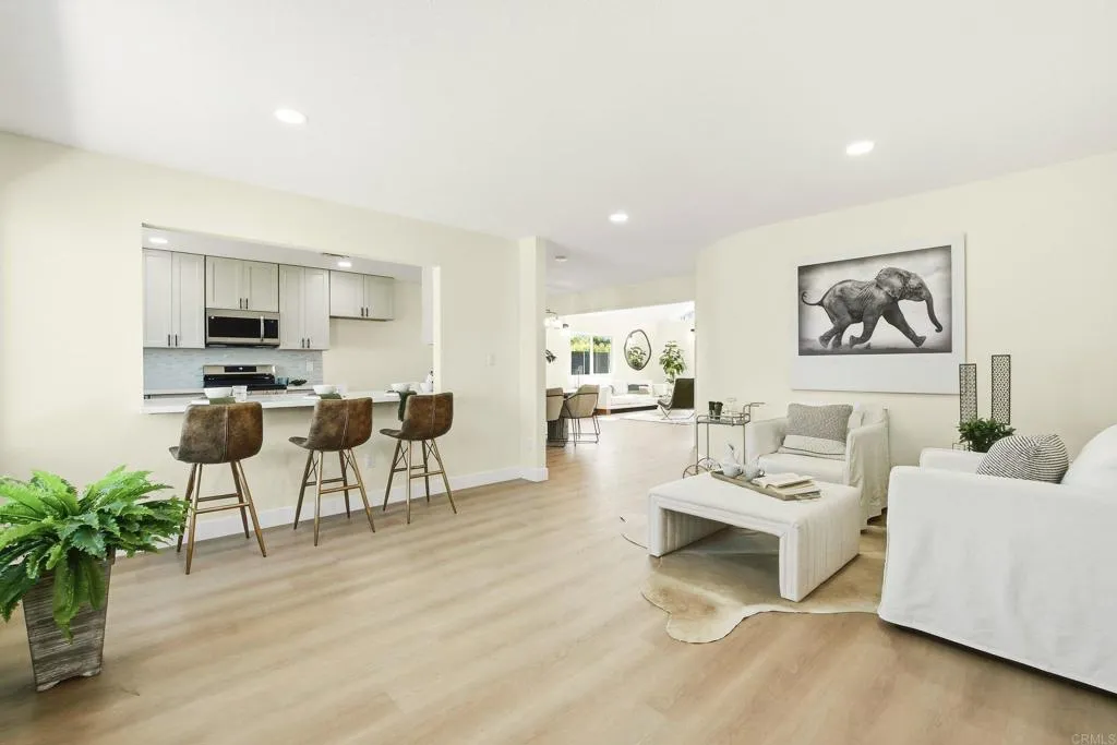 9422 Pike Rd, Santee, CA 92071 photo 2
