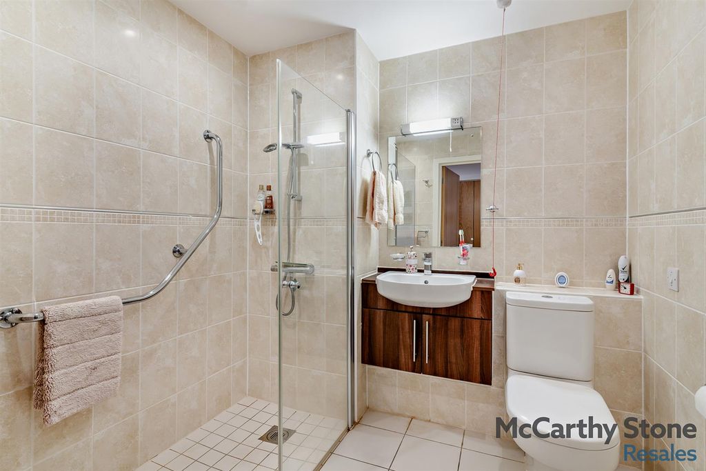 Additional image 10 of 1 bed flat for saleHolmes Place, Crowborough TN6