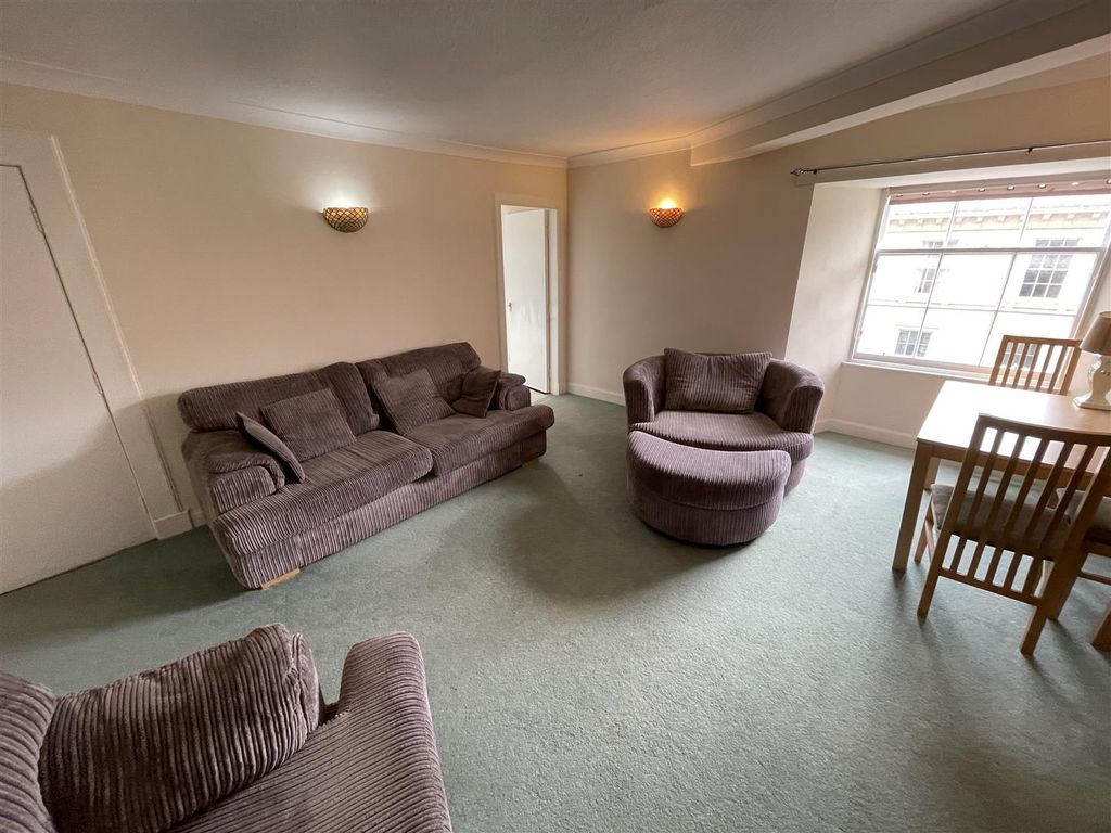 Additional image 3 of 3 bed flat for sale10C St Catherine Street, Cupar KY15