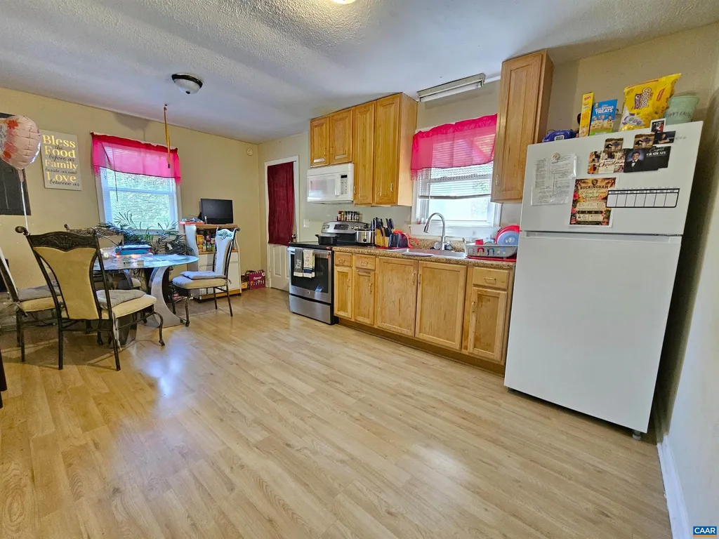Additional image 5 of 23084 N James Madison Hwy, Dillwyn, VA 23936