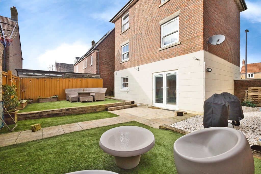 Additional image 10 of 5 bed detached house for saleOak Drive, Crewkerne TA18