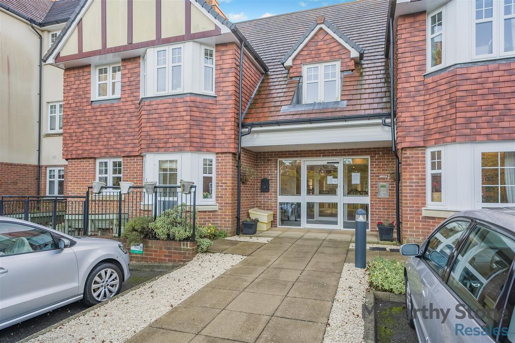Additional image 28 of 2 bed flat for saleHolmes Place, Crowborough TN6