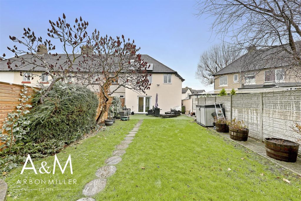 Additional image 22 of 3 bed property for saleMarsh Green Road, Dagenham RM10