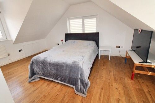 Additional image 13 of 4 bed bungalow for saleManor Road, Dagenham RM10