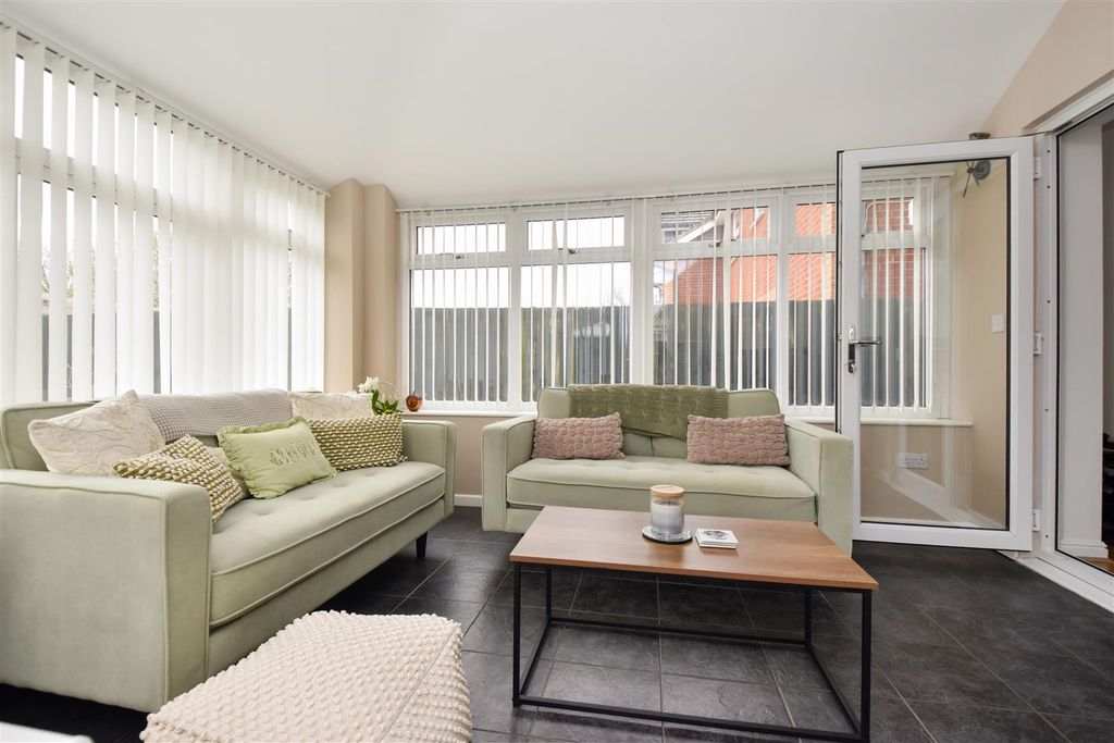 Additional image 16 of 4 bed detached house for saleSiskin Chase, Cullompton EX15
