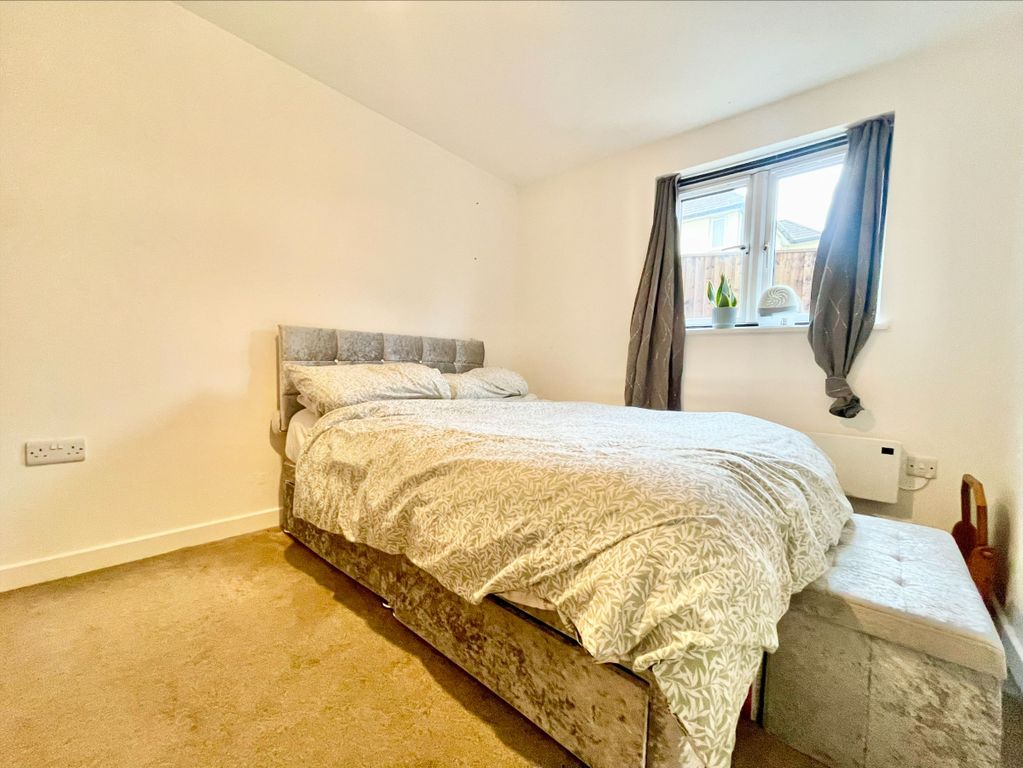 Additional image 7 of 1 bed flat for saleFlat, Florist Court, High Street, Cullompton EX15