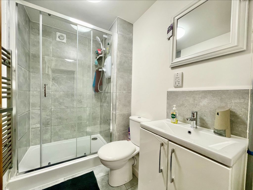 Additional image 9 of 1 bed flat for saleFlat, Florist Court, High Street, Cullompton EX15