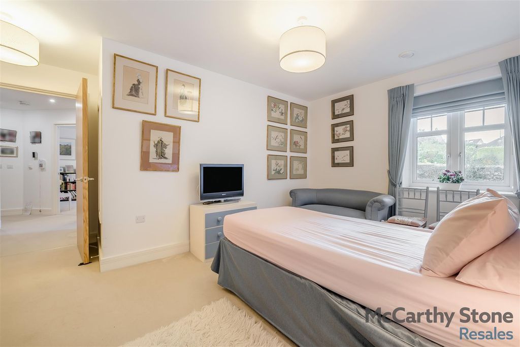 Additional image 11 of 2 bed flat for saleHolmes Place, Crowborough TN6