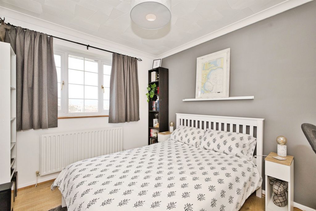 Additional image 14 of 3 bed detached house for saleLaburnum Crescent, Crewkerne TA18