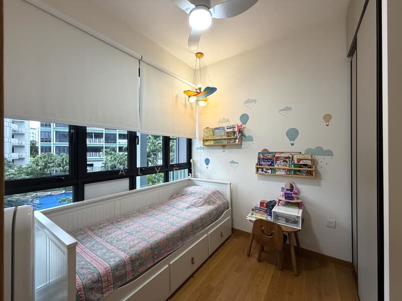 27 Flora Drive photo 4