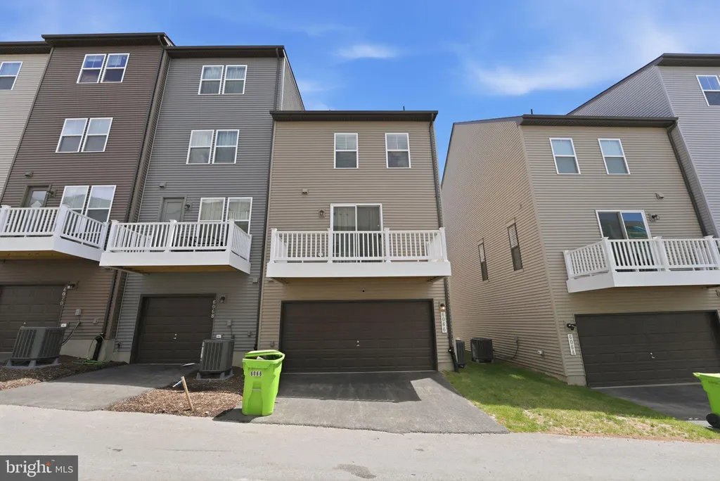 6066 Beake St, Hyattsville, MD 20782