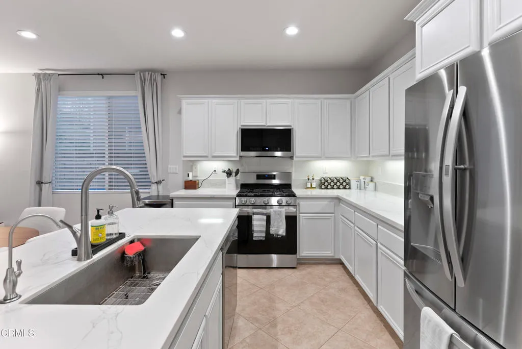 28961 Mirada Circulo, Valencia, CA 91354 photo 5