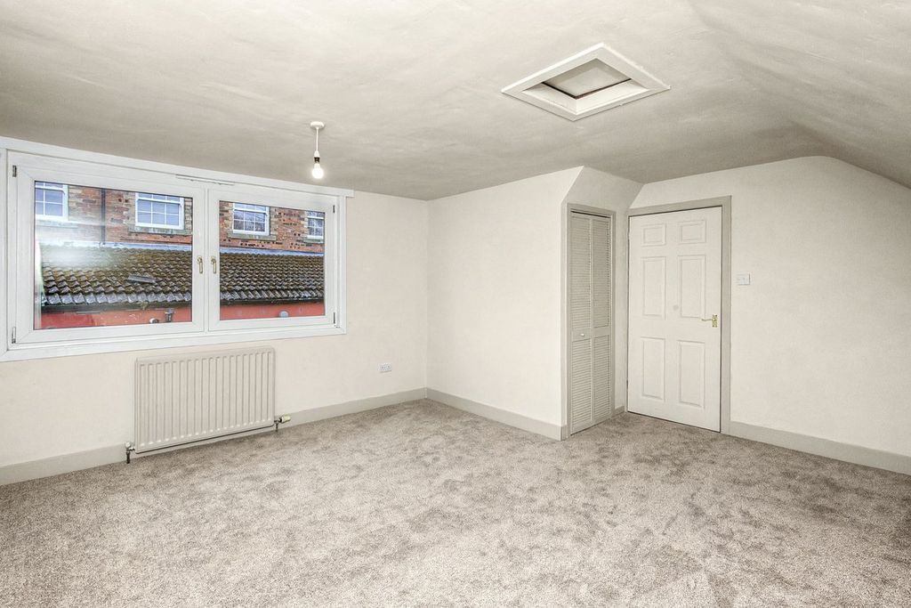 Additional image 5 of 2 bed flat for saleNorth Burnside, Cupar KY15