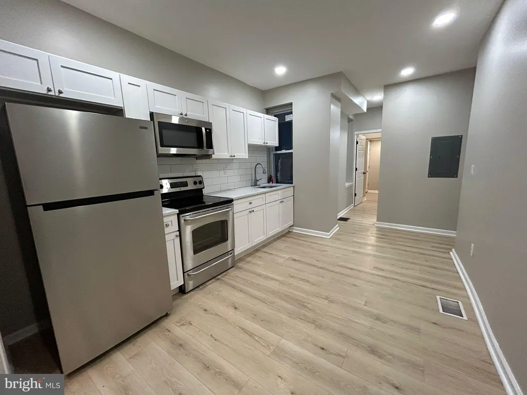 Additional image 13 of 245 W Ontario Street, Philadelphia, PA 19140
