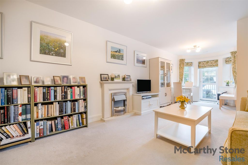 Additional image 6 of 2 bed flat for saleHolmes Place, Crowborough TN6