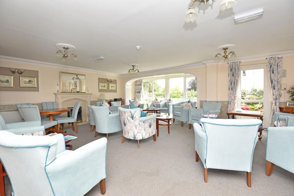 Additional image 14 of 1 bed flat for saleHigh Street, Cullompton EX15